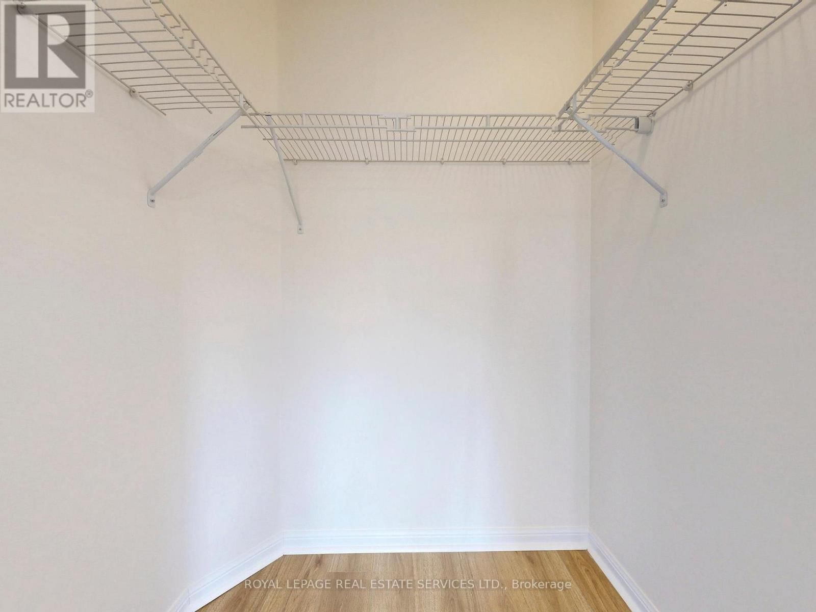 918 NADALIN HEIGHTS Image 27