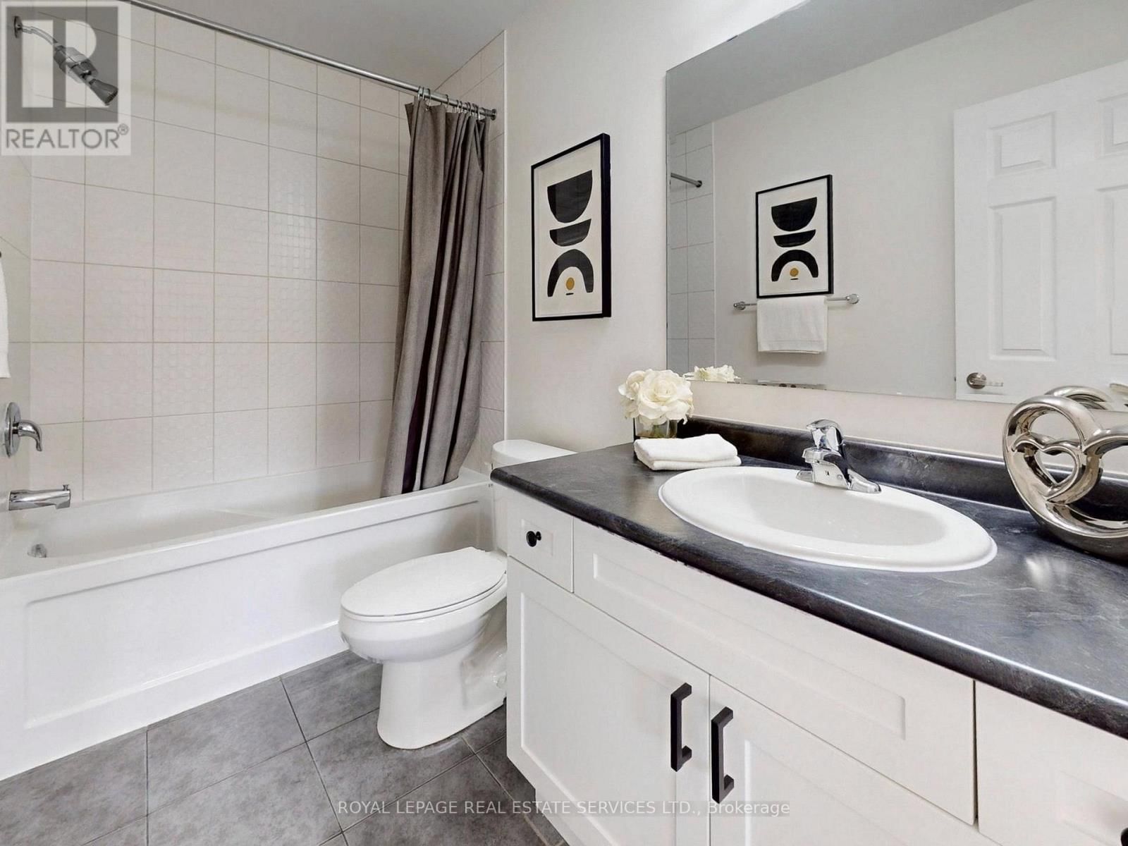 918 NADALIN HEIGHTS Image 28