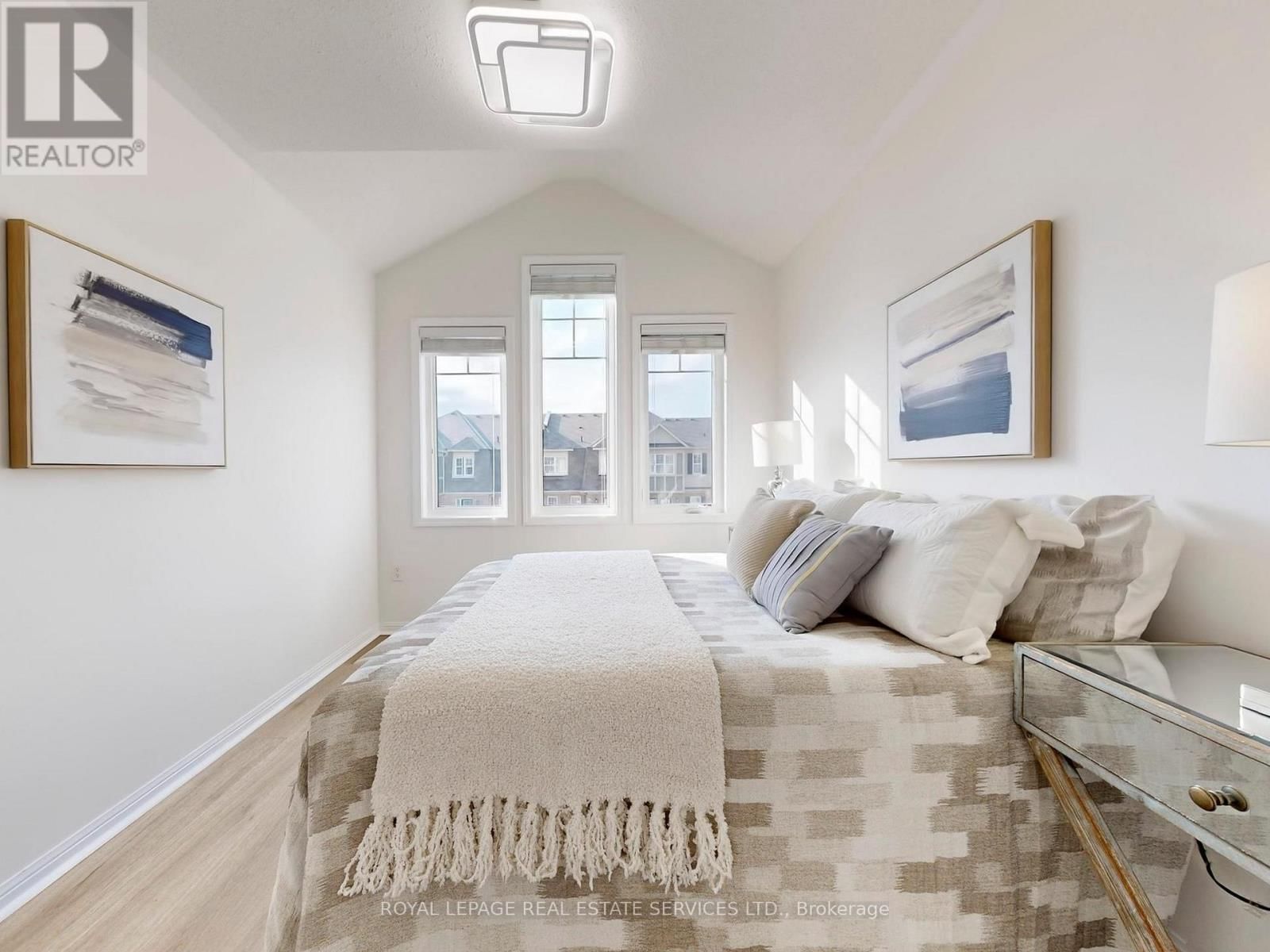 918 NADALIN HEIGHTS Image 30