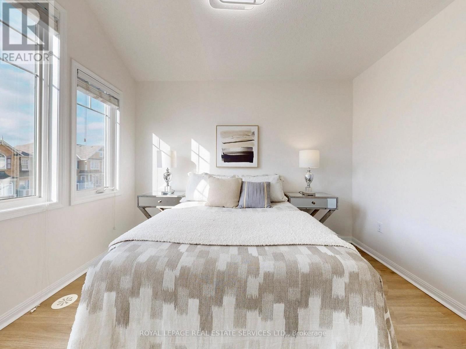 918 NADALIN HEIGHTS Image 33