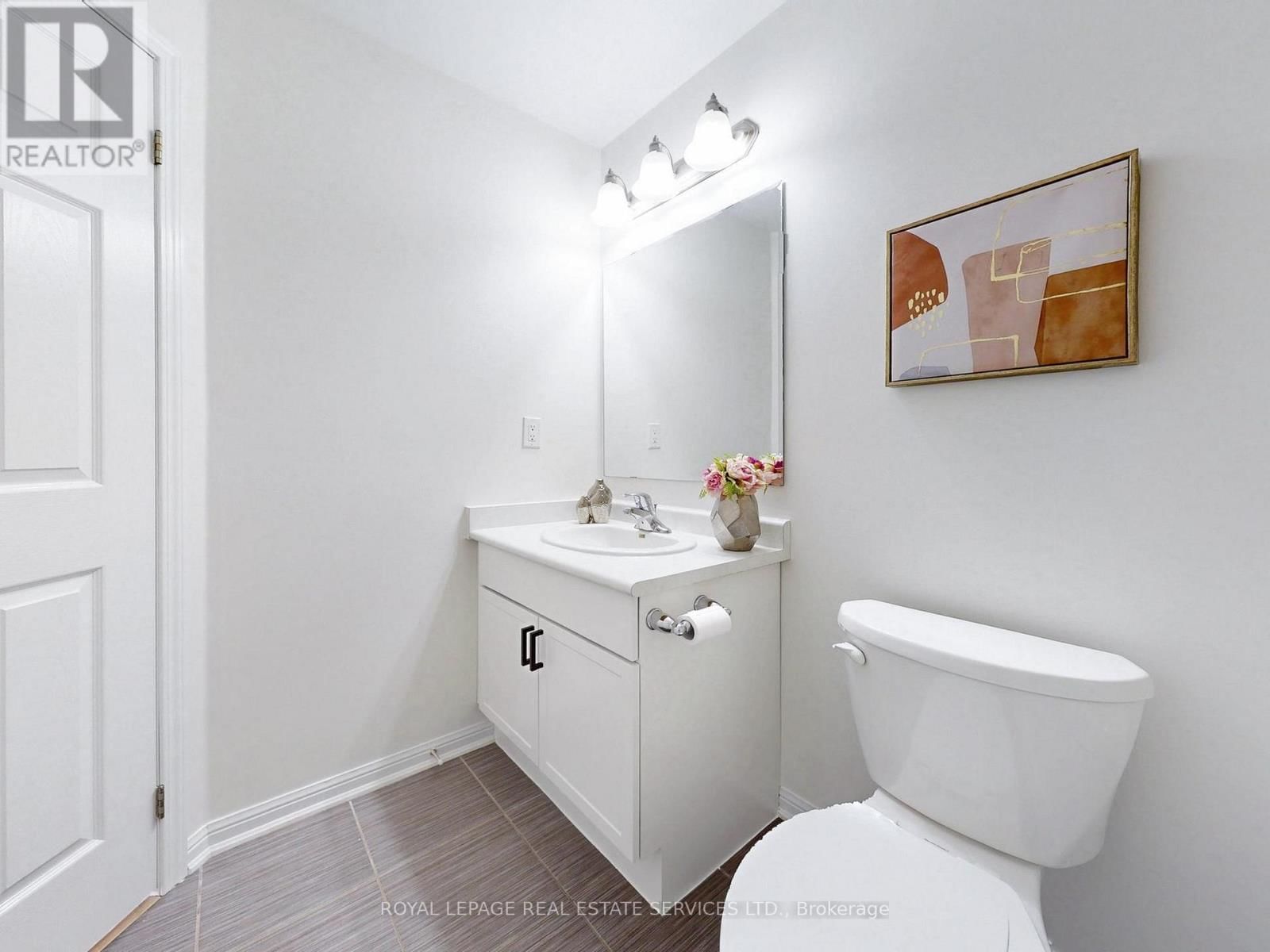 918 NADALIN HEIGHTS Image 35