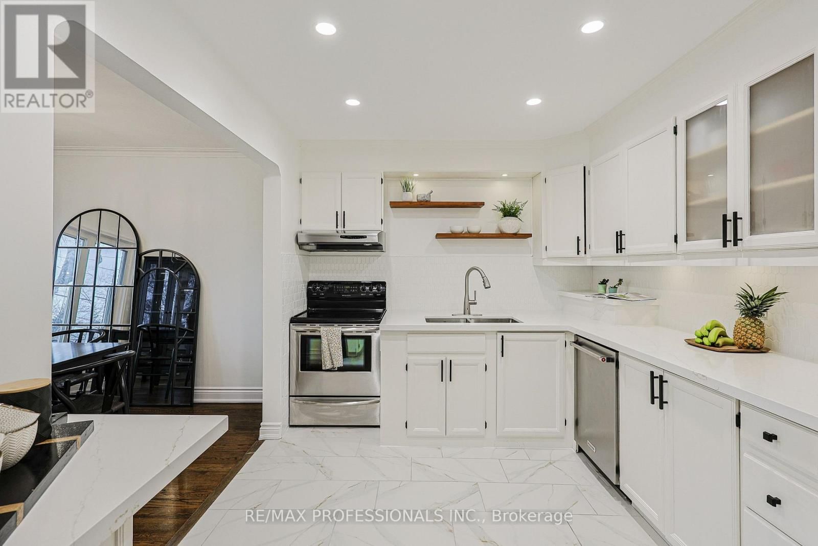 19 SEALCOVE DRIVE Image 16