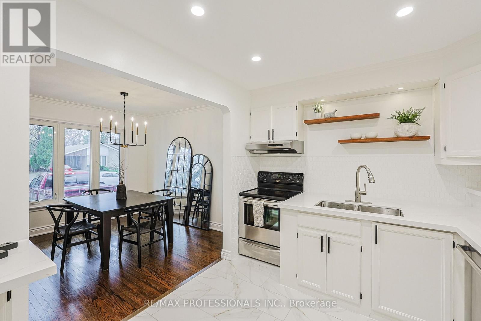 19 SEALCOVE DRIVE Image 18