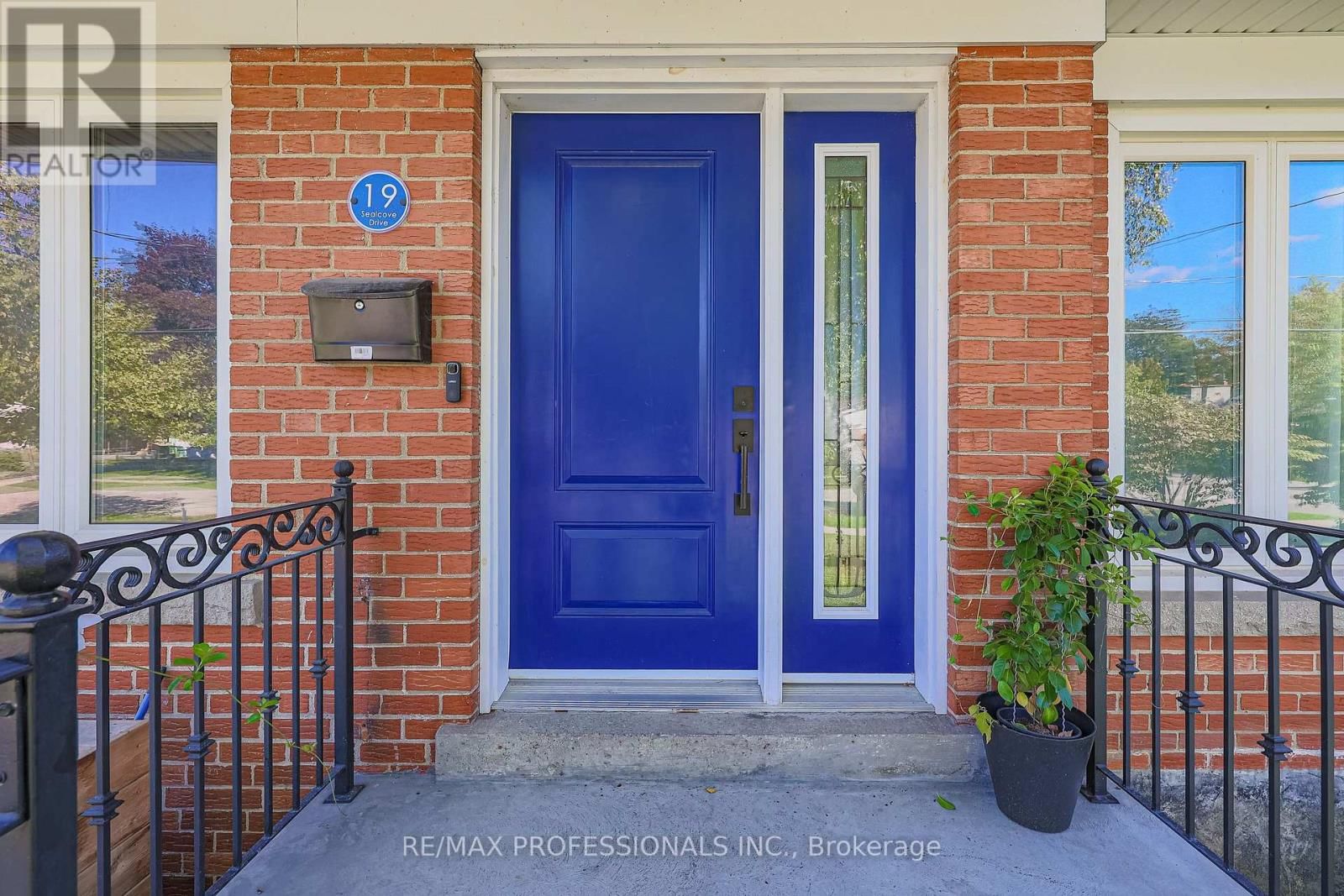 19 SEALCOVE DRIVE Image 2