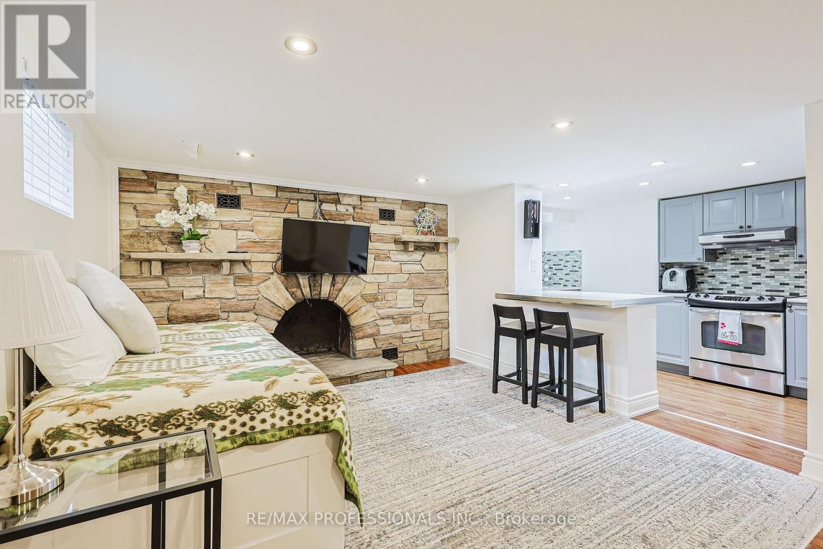 19 SEALCOVE DRIVE Image 38