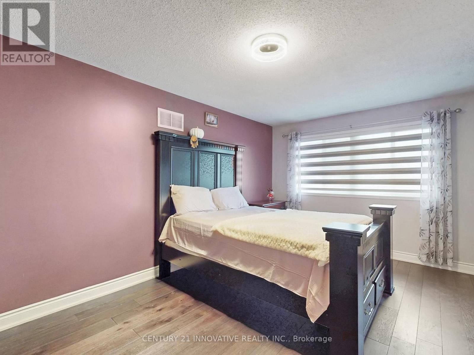 9 HEATHERDALE DRIVE Image 28