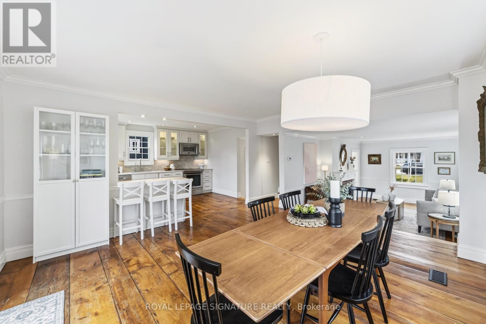 348 DOUGLAS AVENUE Image 10