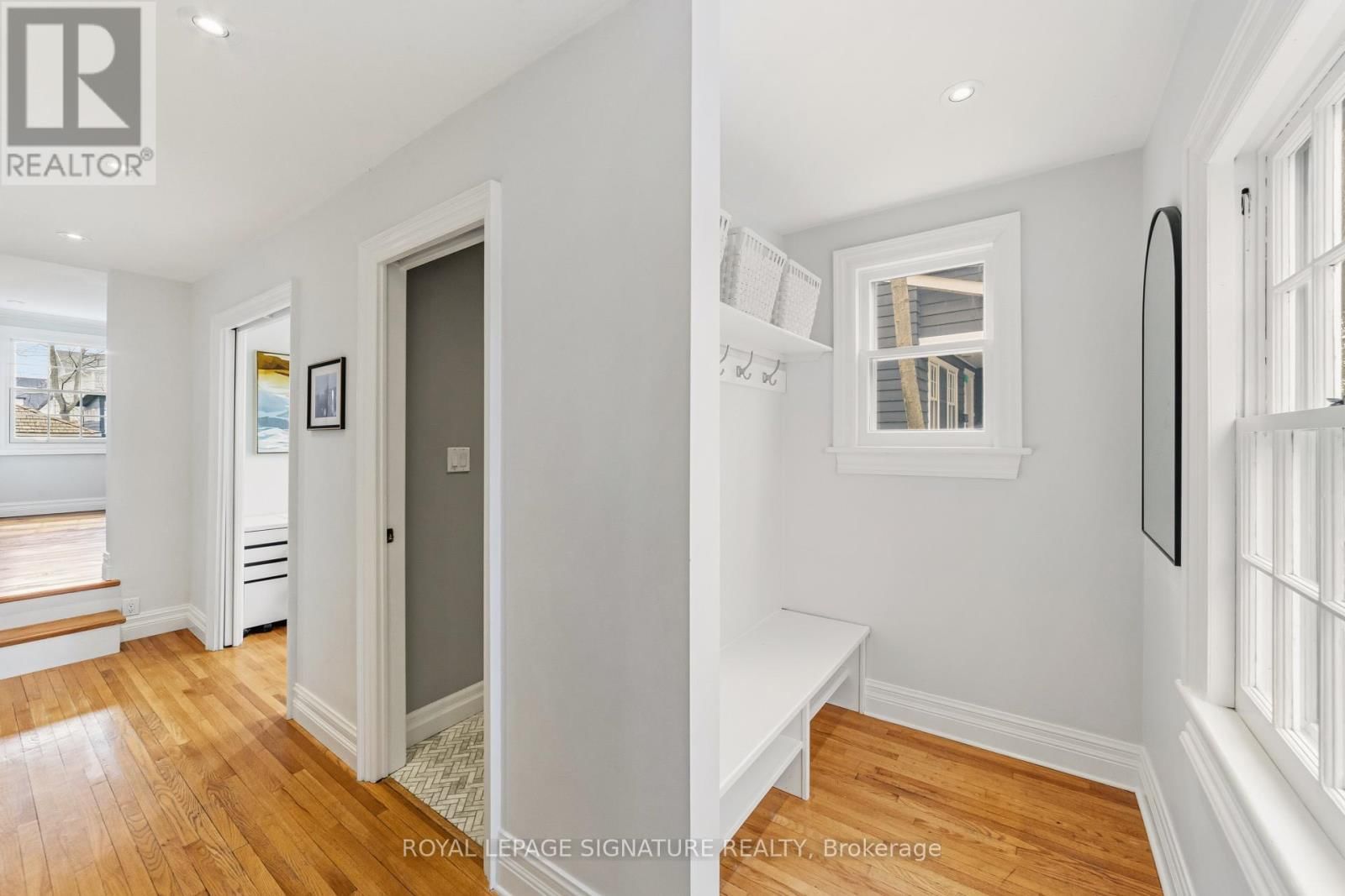 348 DOUGLAS AVENUE Image 14