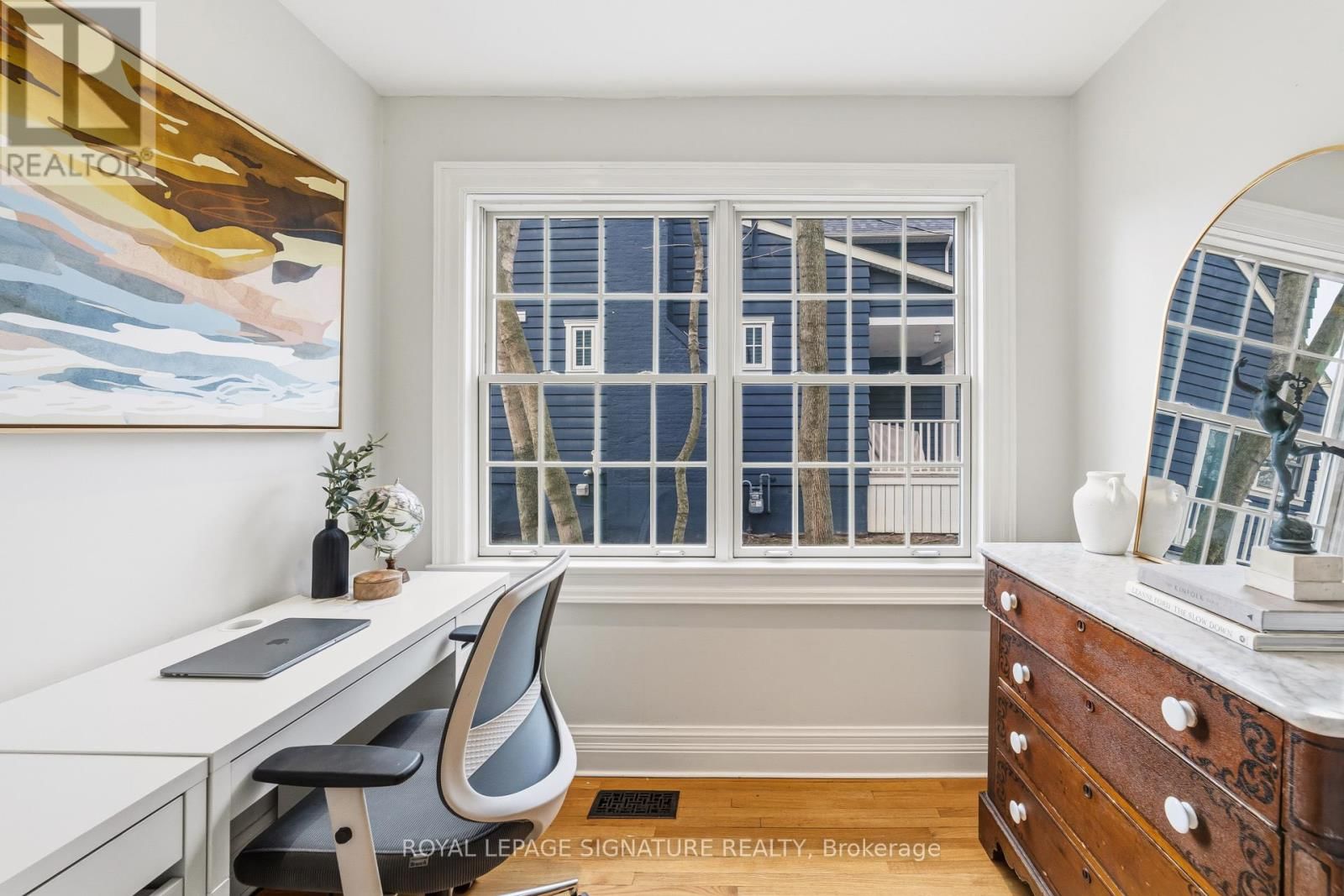 348 DOUGLAS AVENUE Image 16