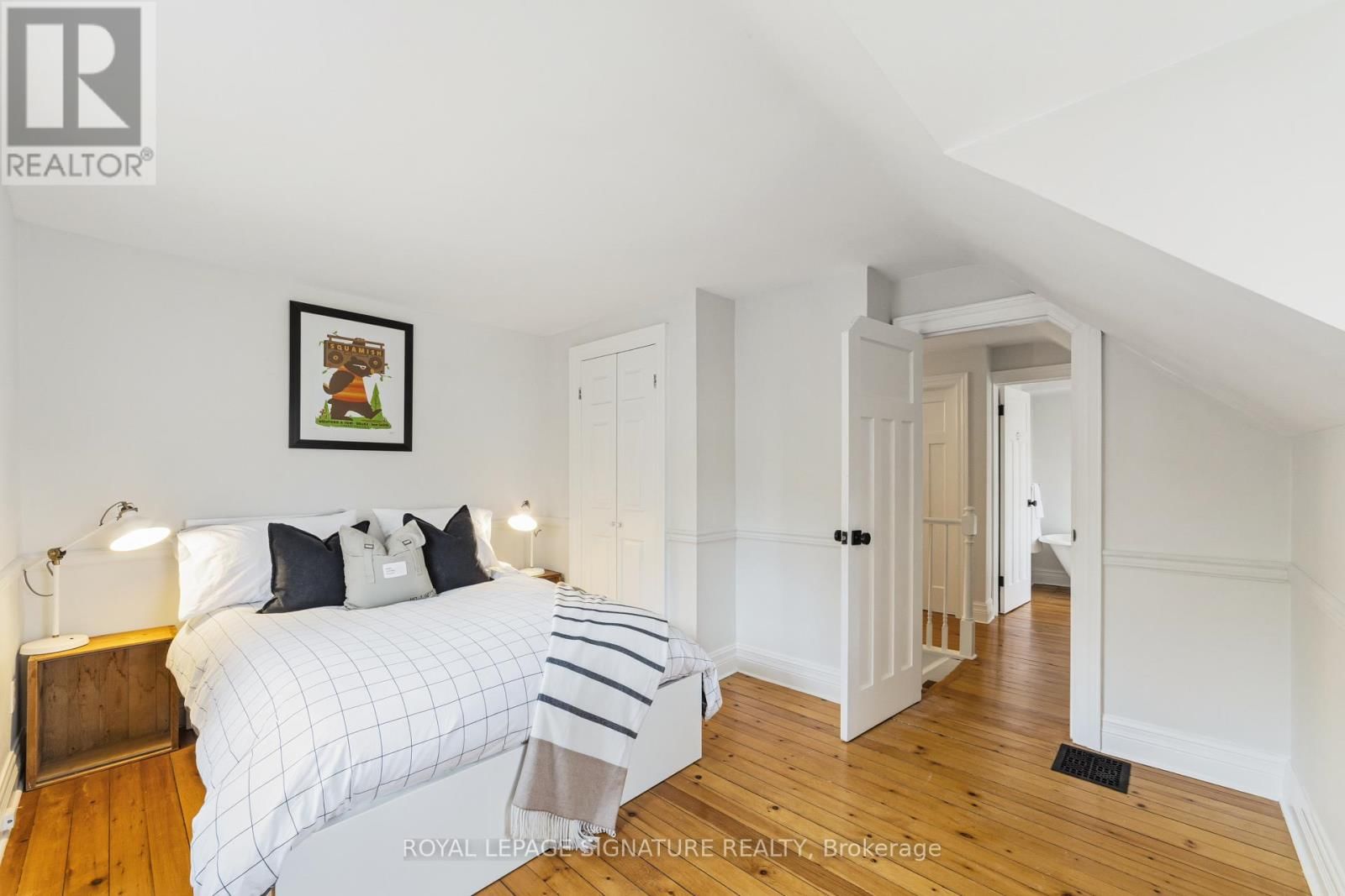 348 DOUGLAS AVENUE Image 20