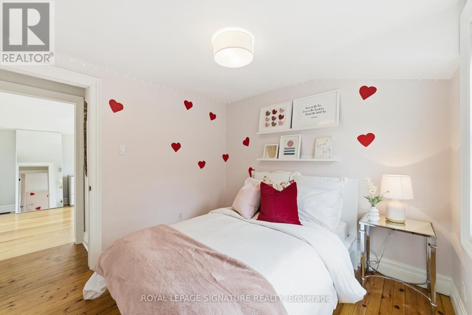 348 DOUGLAS AVENUE Image 24