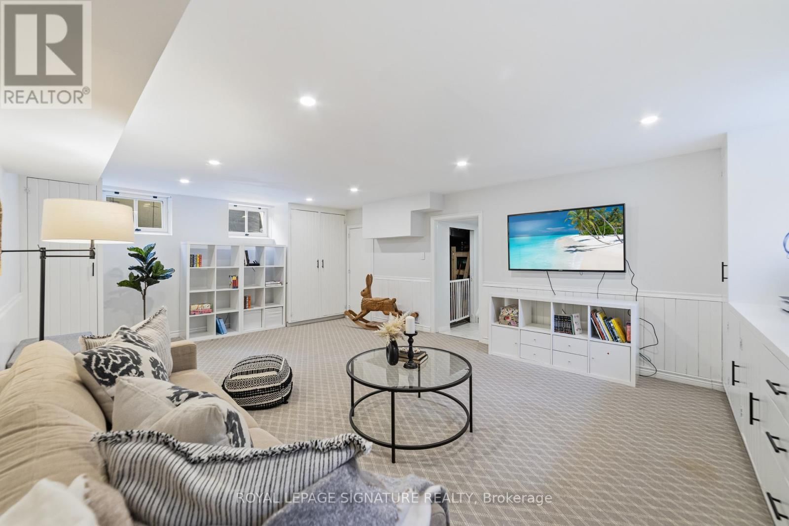 348 DOUGLAS AVENUE Image 33