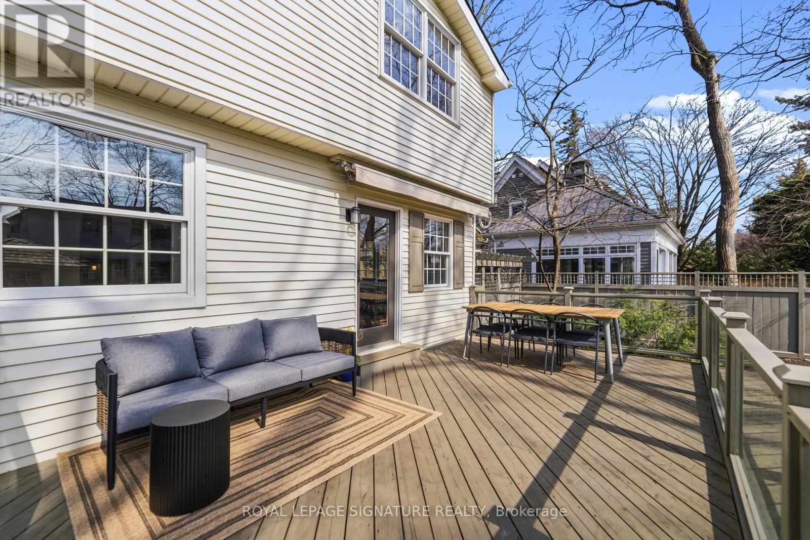 348 DOUGLAS AVENUE Image 37