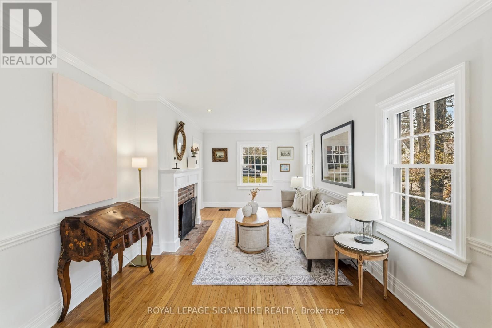 348 DOUGLAS AVENUE Image 6