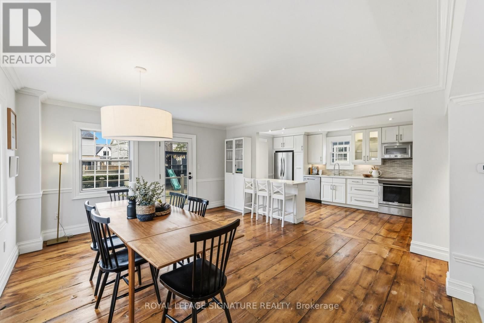 348 DOUGLAS AVENUE Image 8