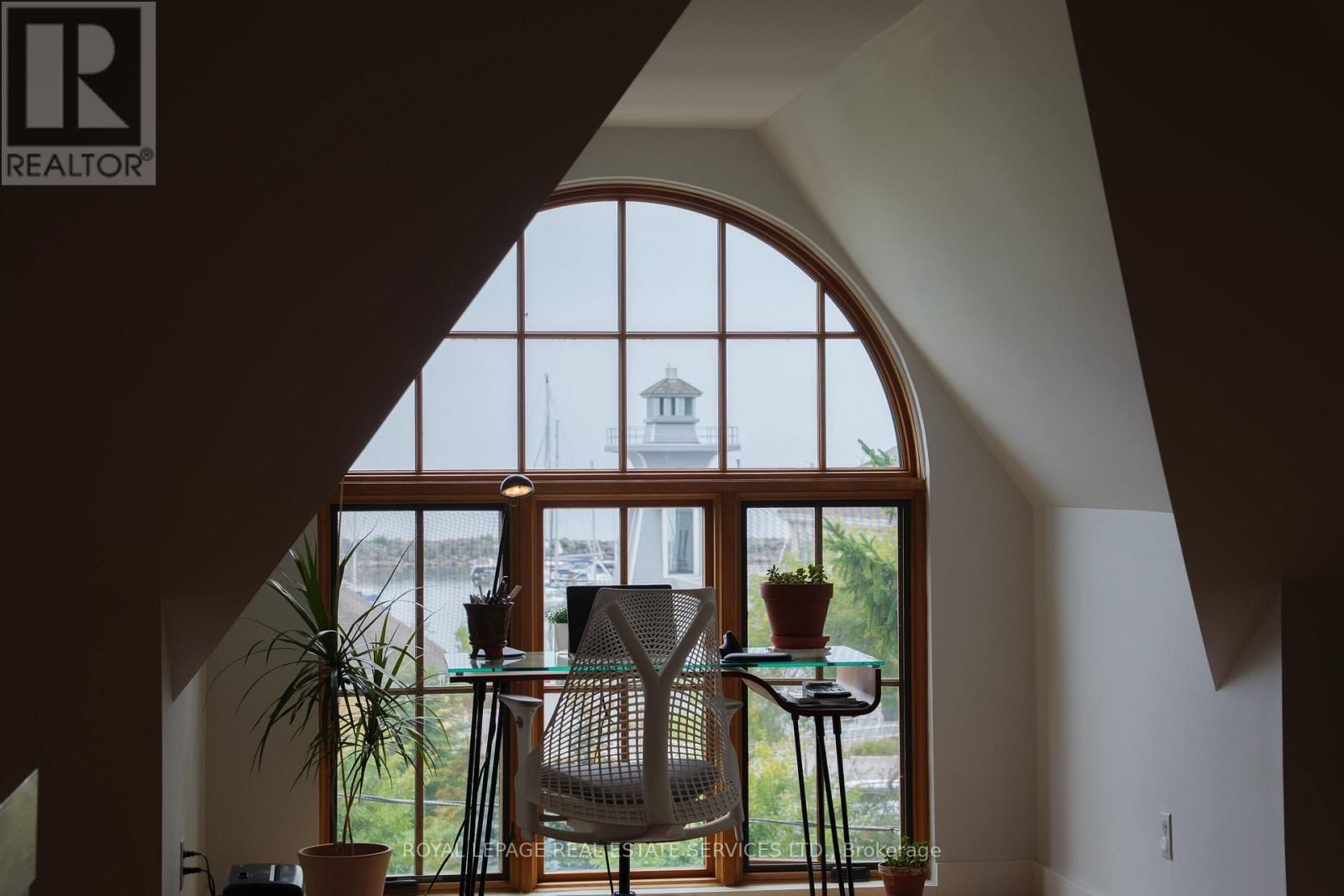 2331 ONTARIO STREET Image 24