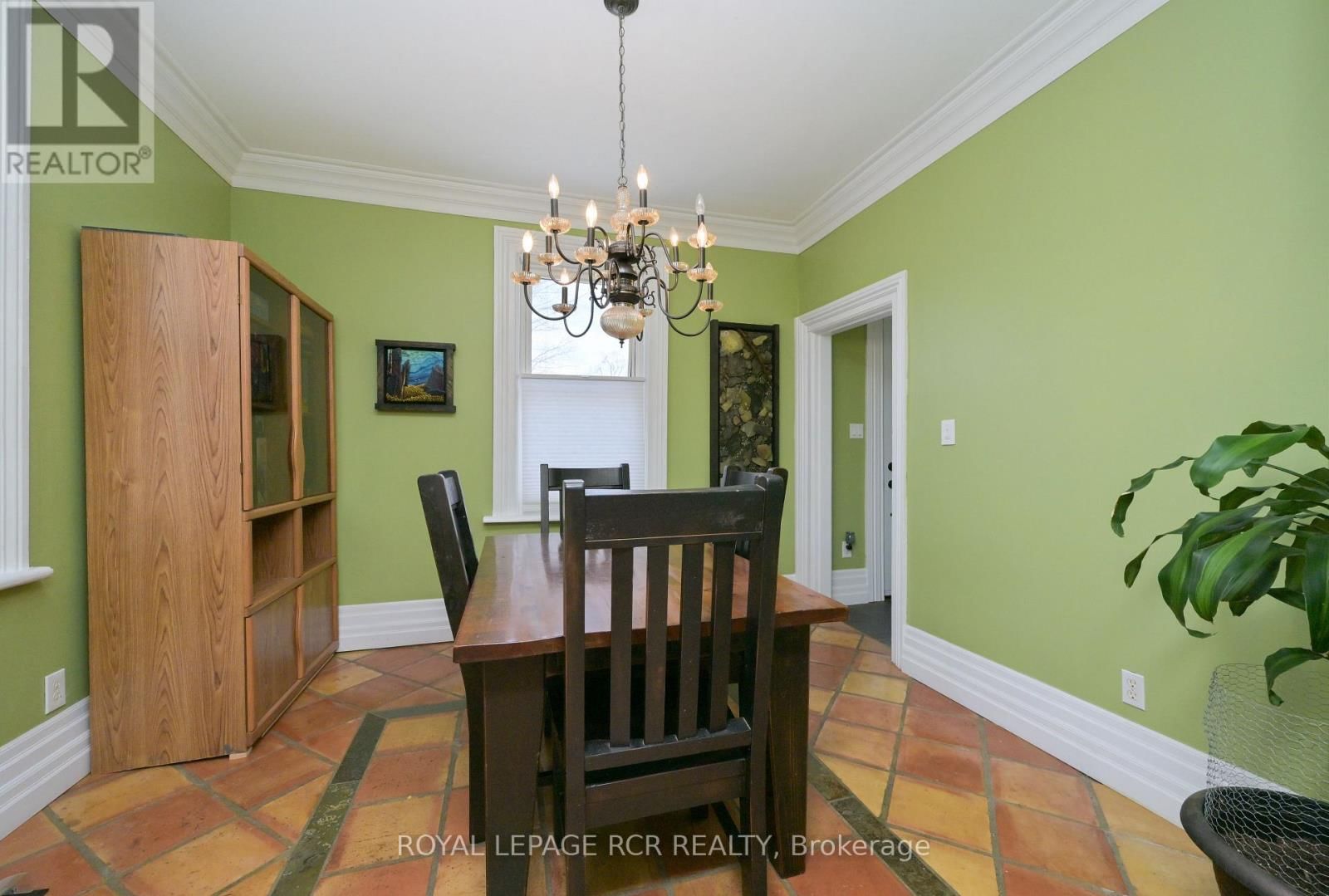 48 TOWNLINE Image 15