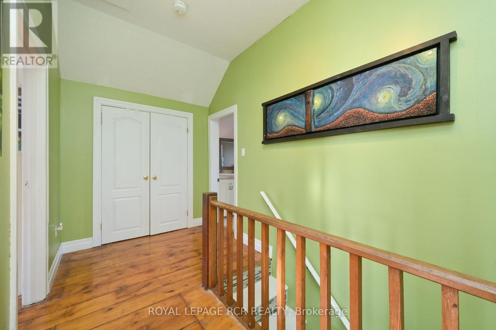 48 TOWNLINE Image 26