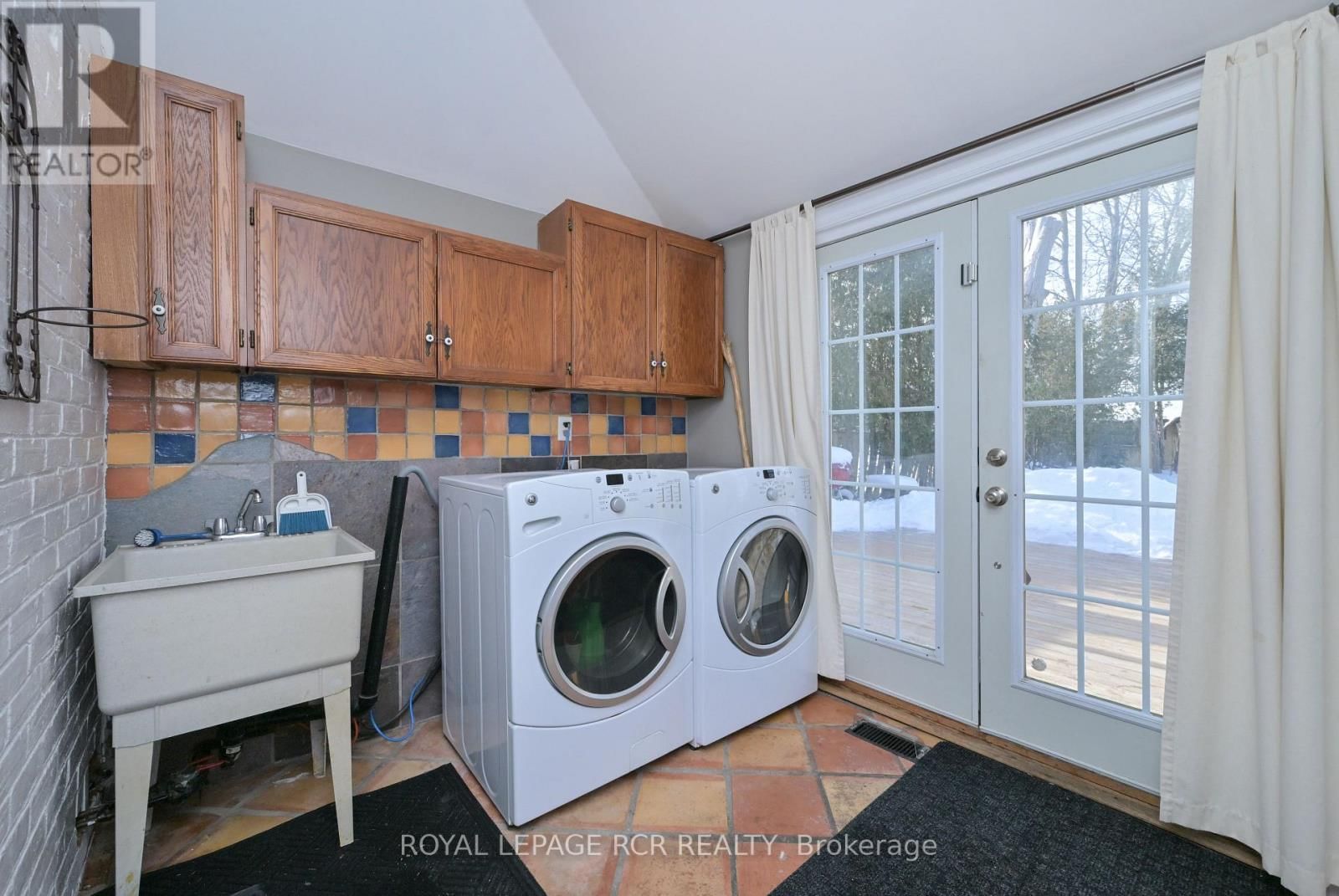 48 TOWNLINE Image 27