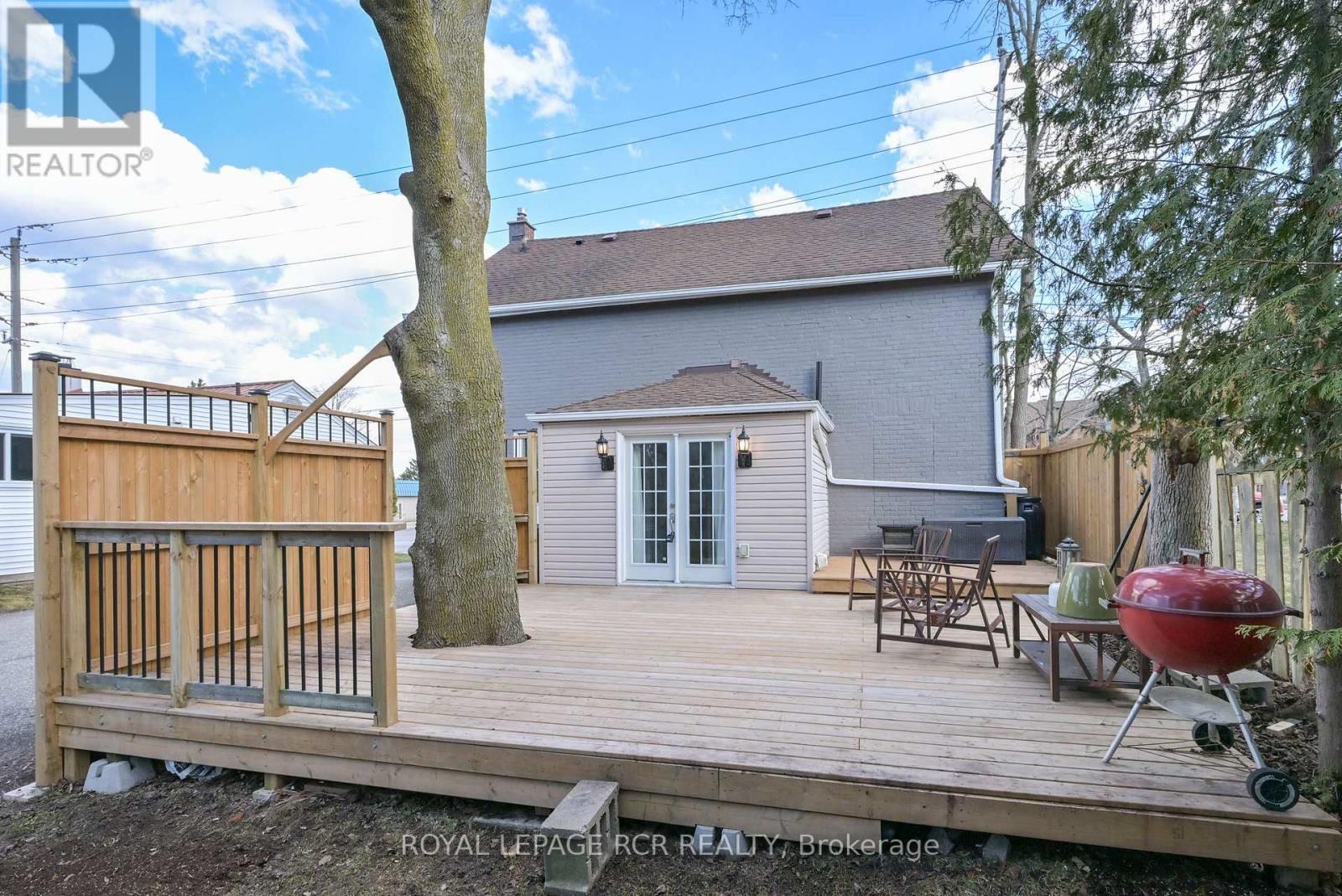 48 TOWNLINE Image 30