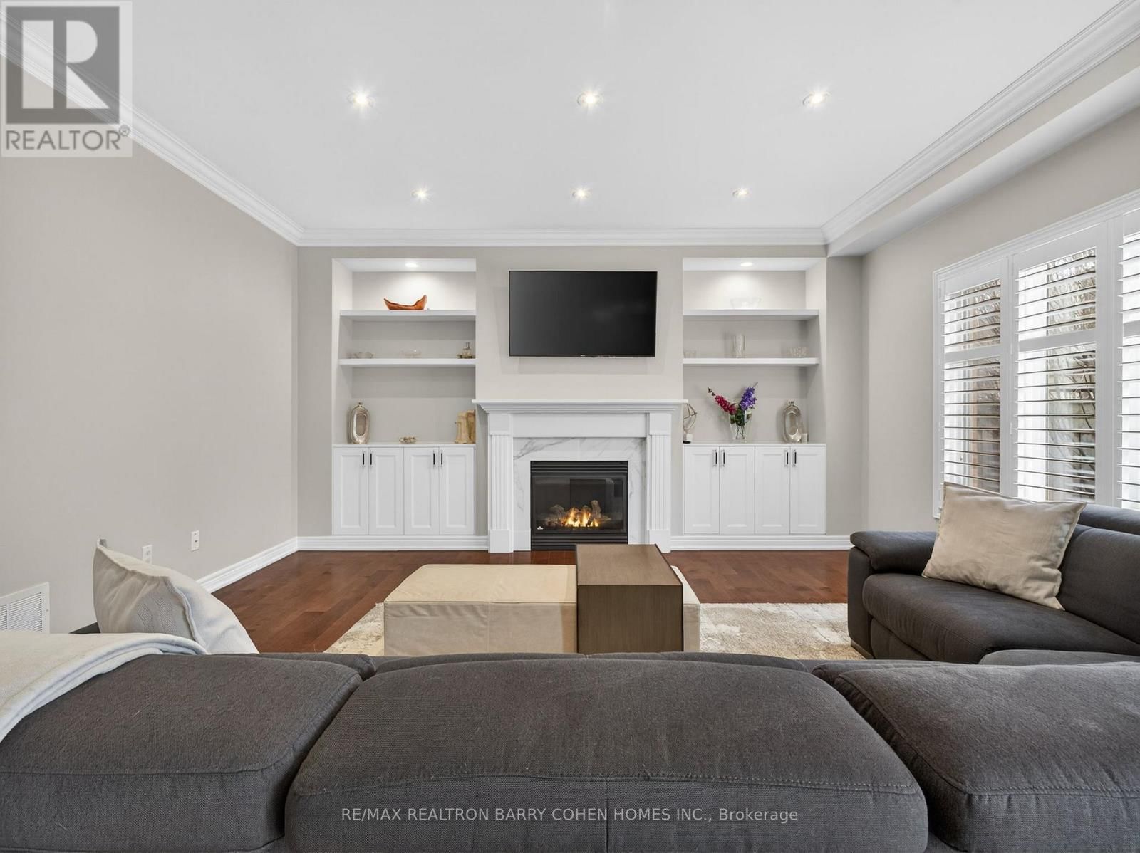 3225 SALTAIRE CRESCENT Image 11