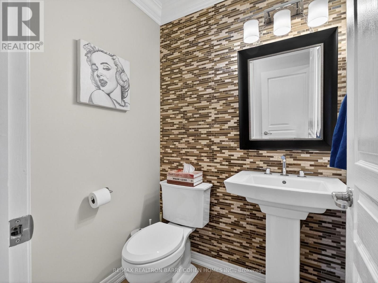 3225 SALTAIRE CRESCENT Image 12