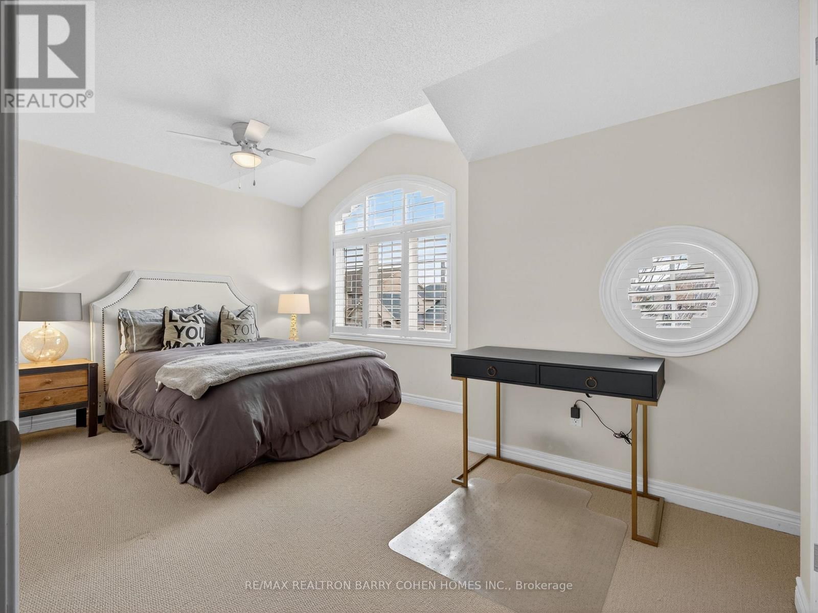 3225 SALTAIRE CRESCENT Image 21