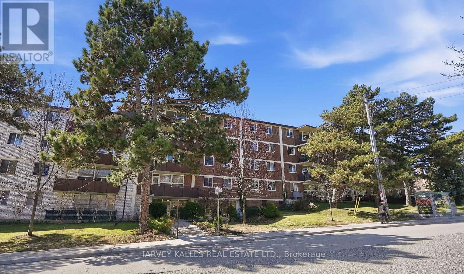 206 - 80 COE HILL DRIVE Image 1