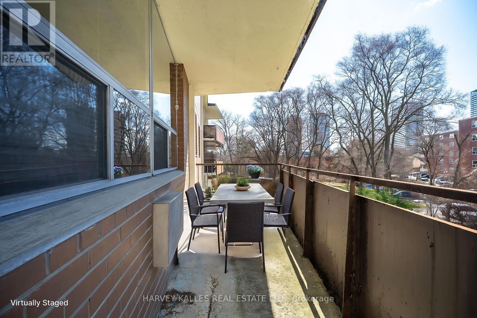 206 - 80 COE HILL DRIVE Image 25