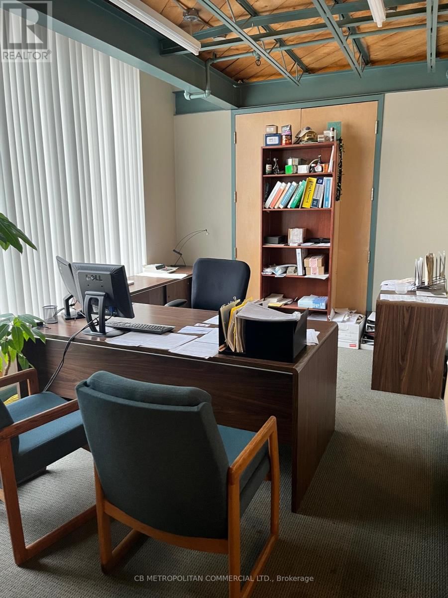 32 - 5359 TIMBERLEA BOULEVARD Image 5