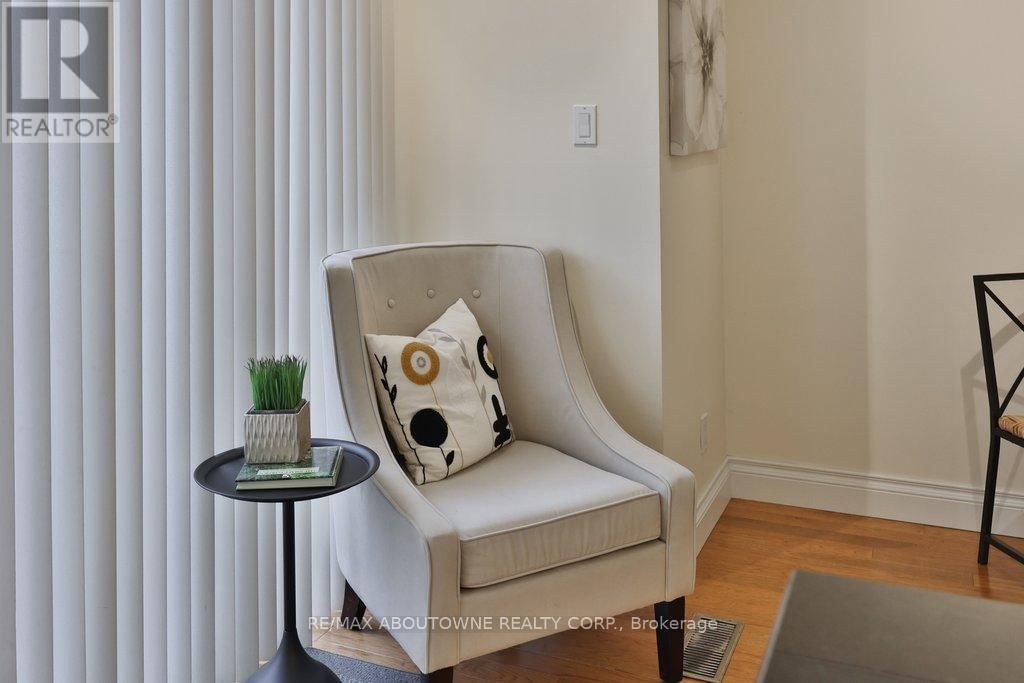 86 FORSYTHE STREET Image 17