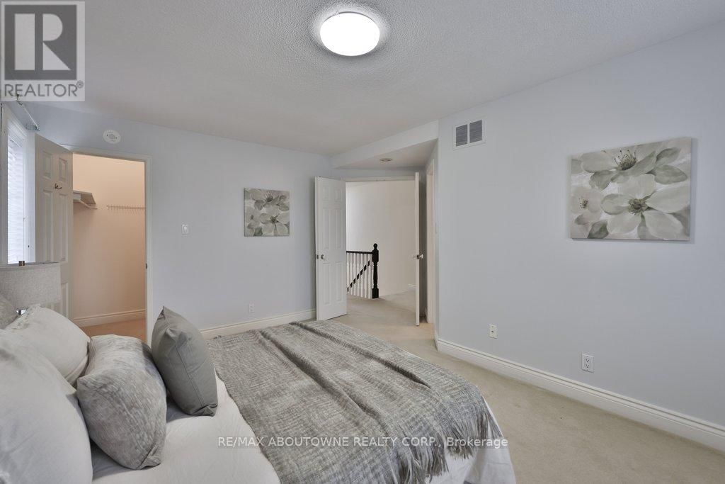 86 FORSYTHE STREET Image 25