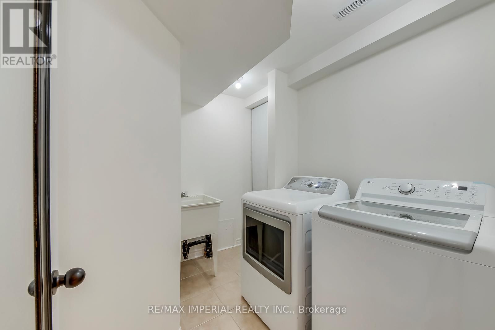 4769 ALLEGHENY ROAD Image 48