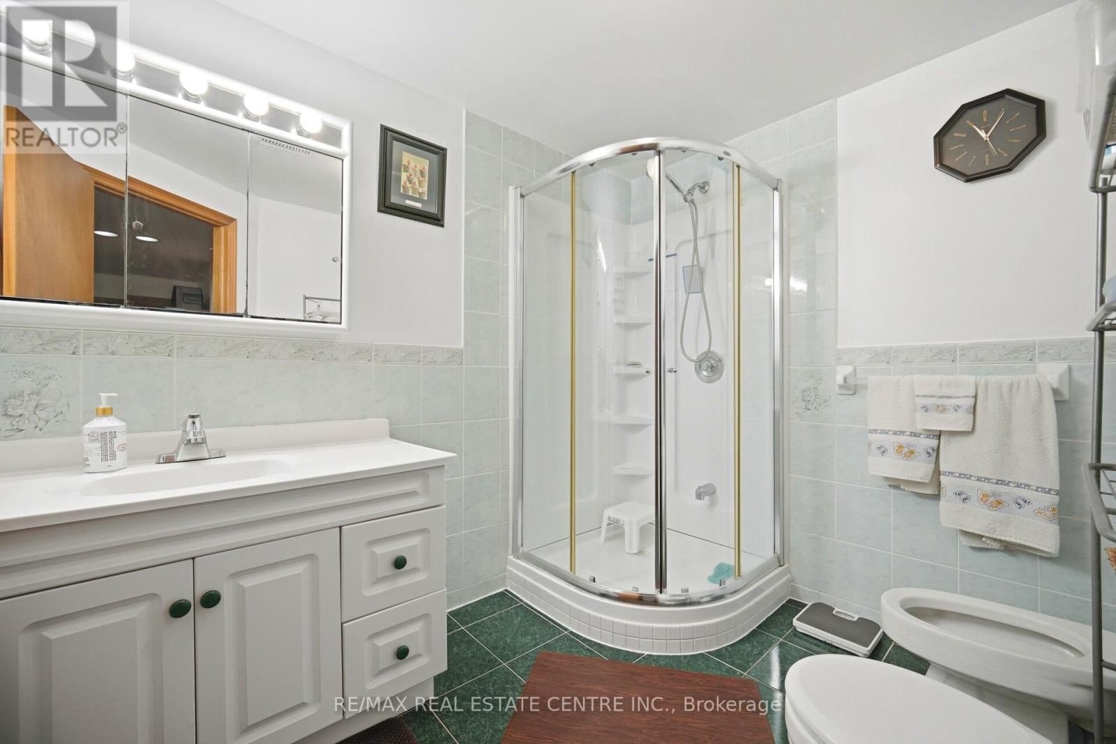 4616 OWL CIRCLE Image 39