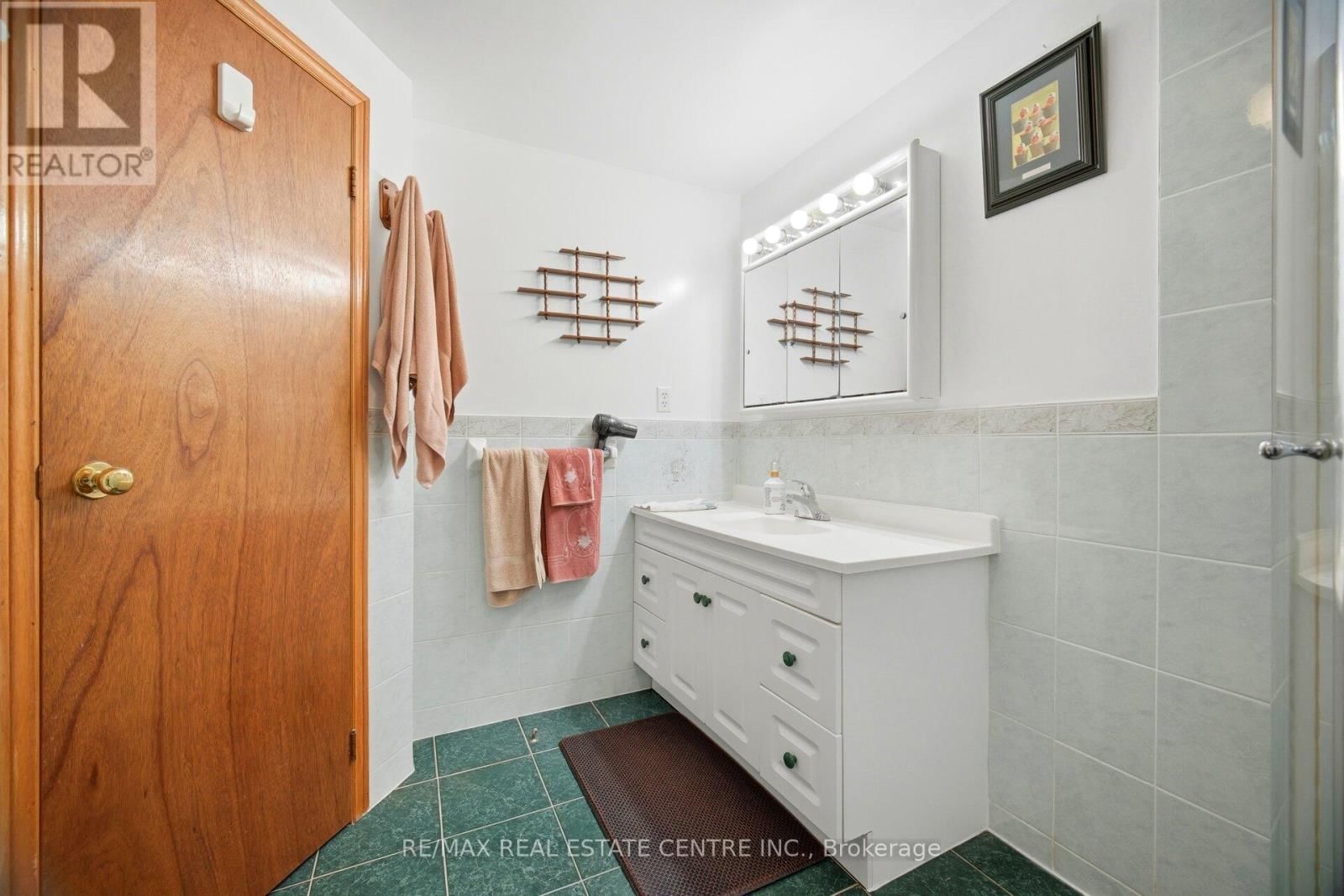 4616 OWL CIRCLE Image 40