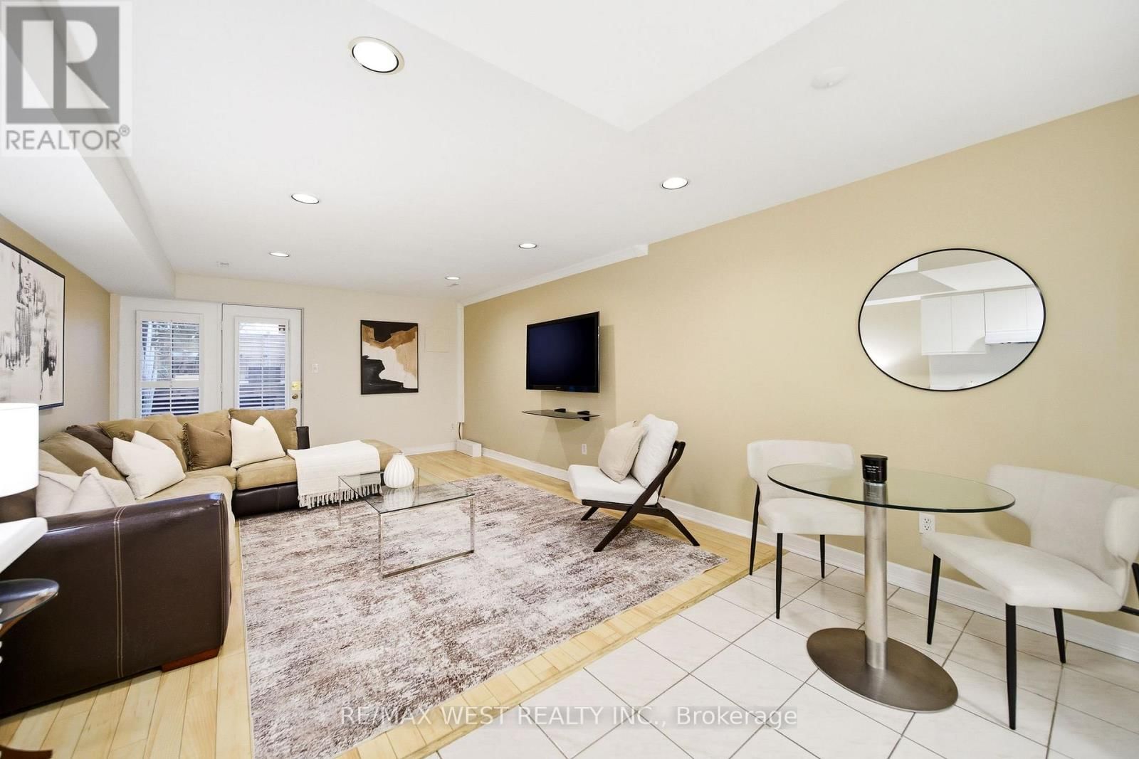 79 LAWS STREET Image 18