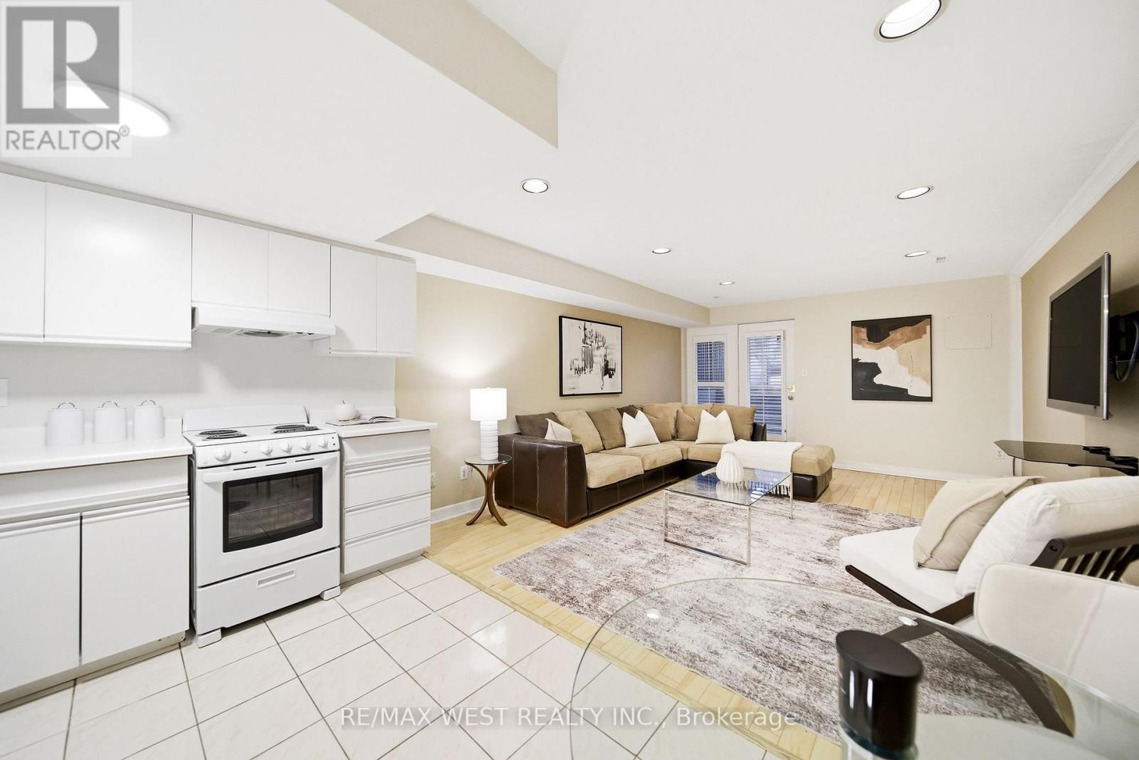 79 LAWS STREET Image 19