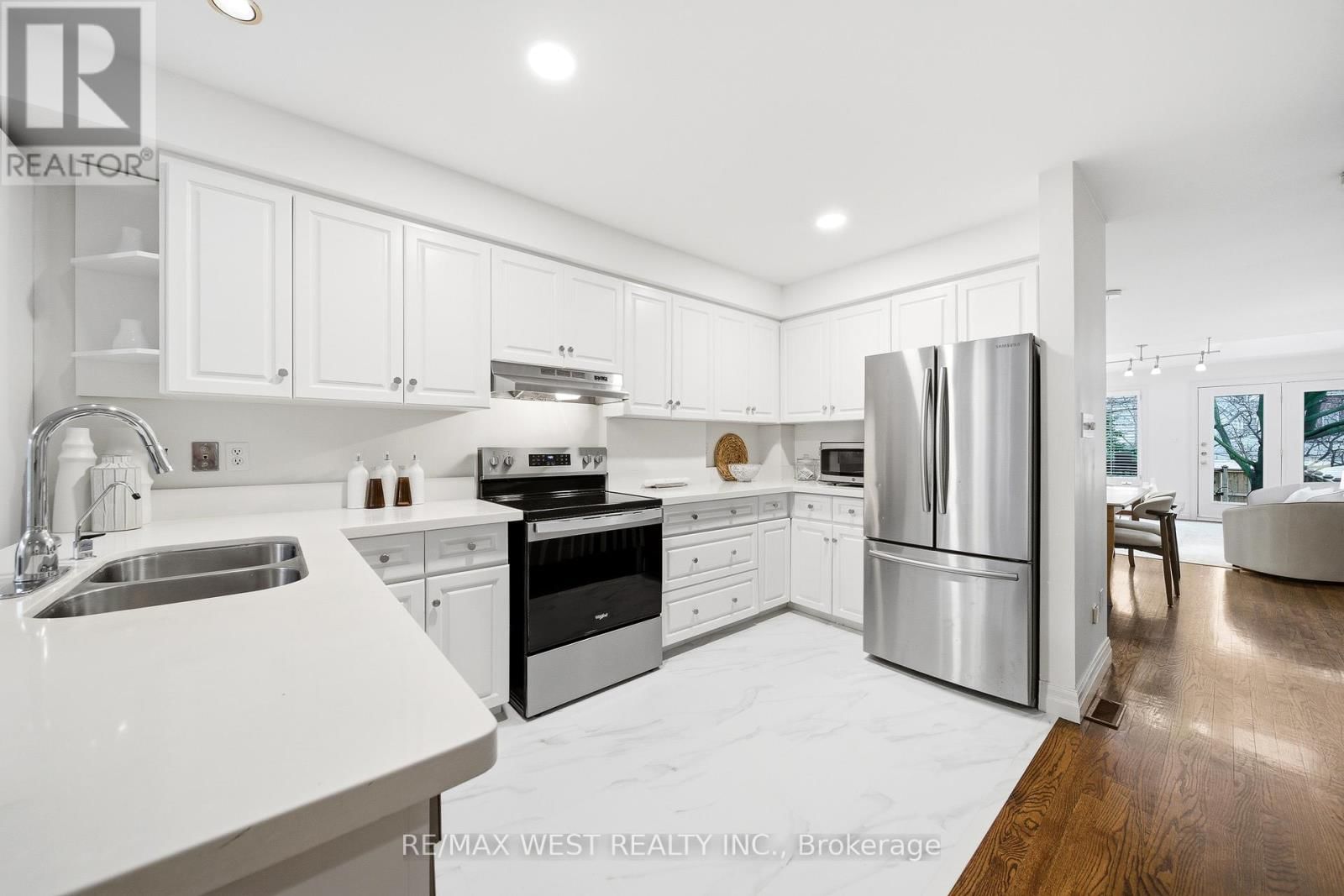 79 LAWS STREET Image 2