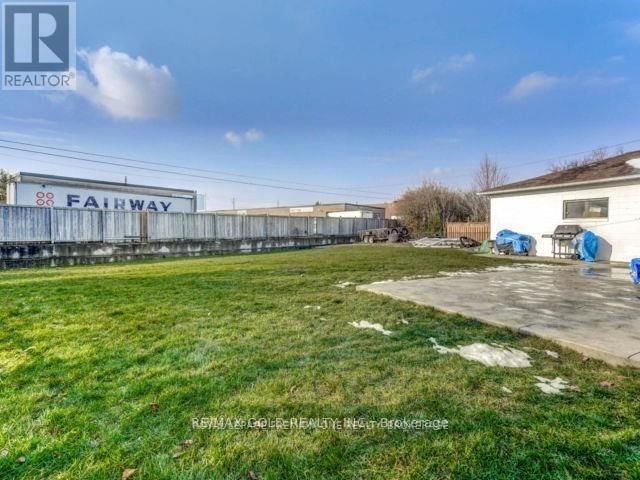 6 MONACO COURT Image 28