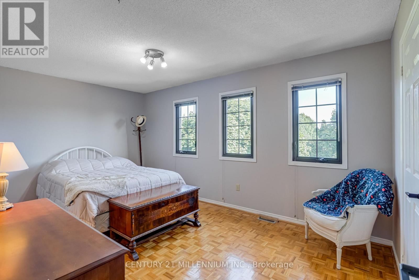 10 PHELPS DRIVE Image 23