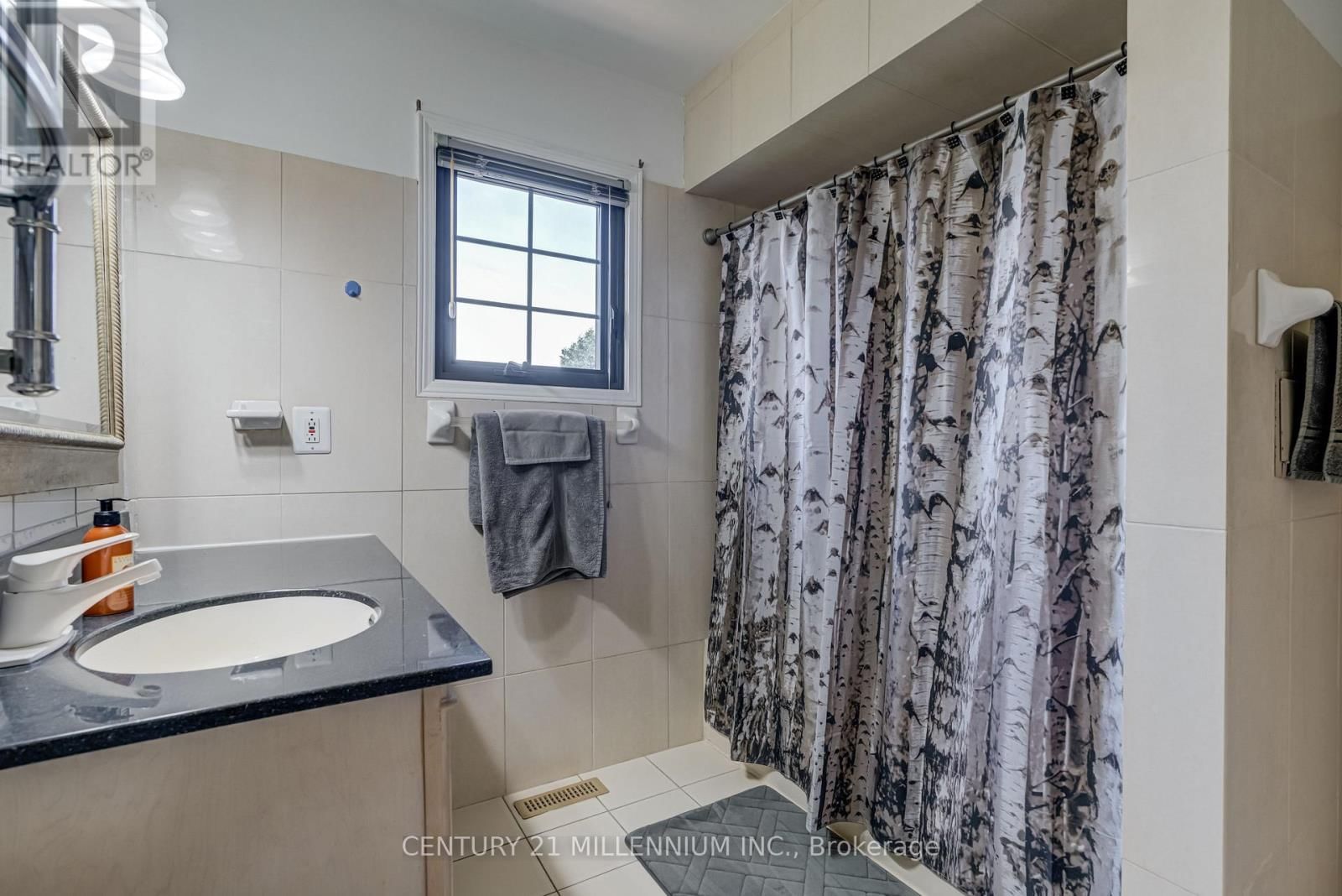 10 PHELPS DRIVE Image 26