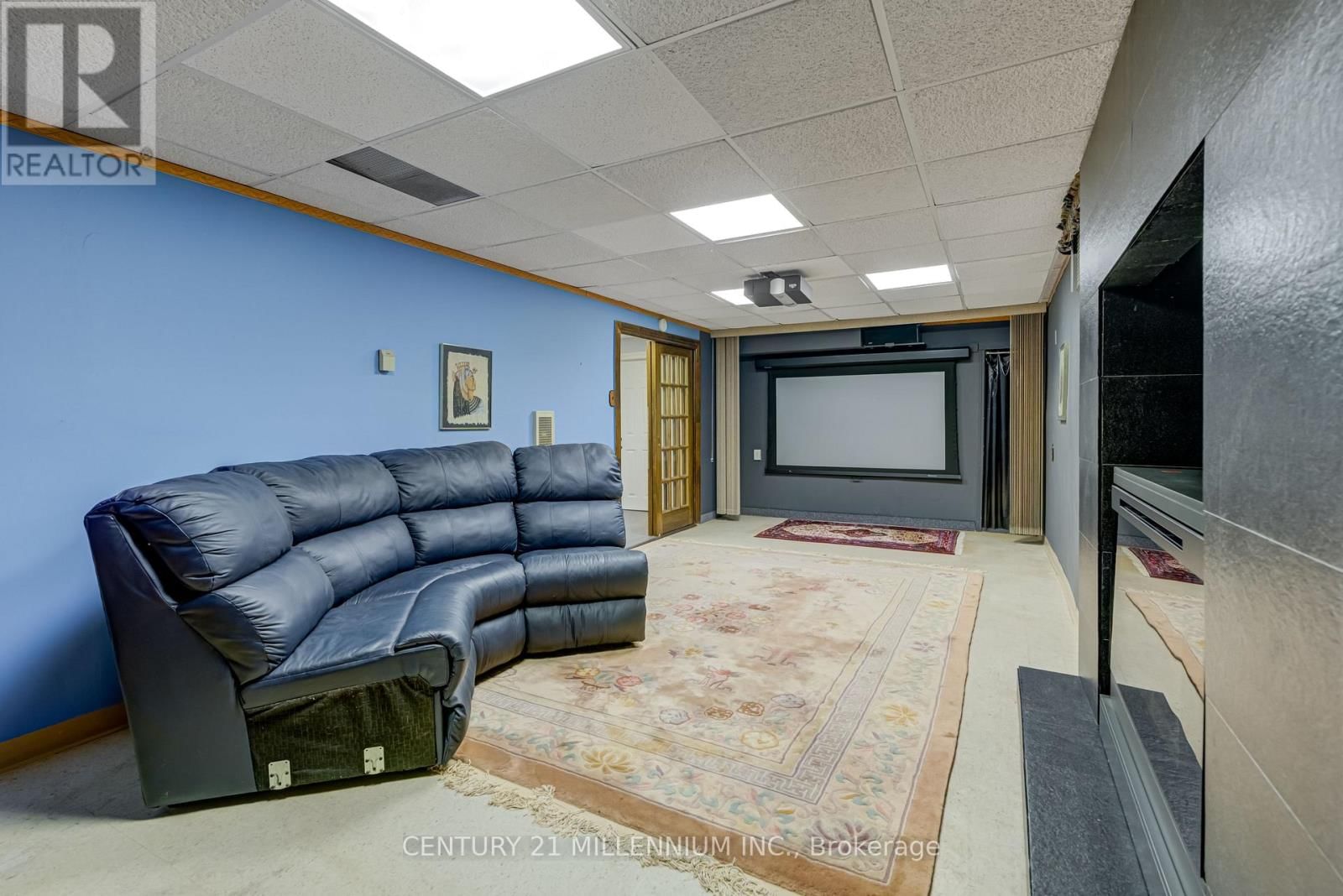 10 PHELPS DRIVE Image 32