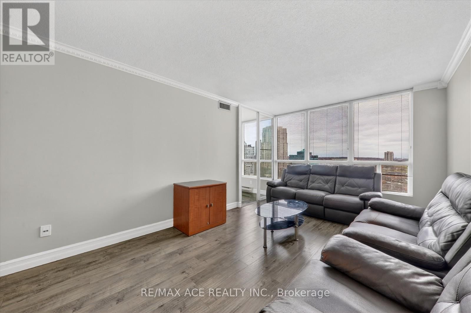 1202 - 4460 TUCANA COURT Image 15