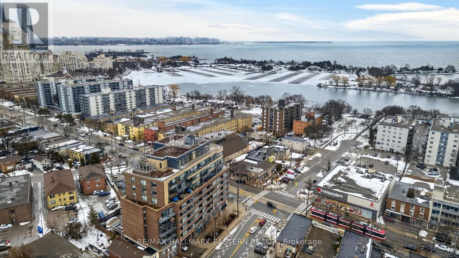 Th3 - 11 SUPERIOR AVENUE Image 40