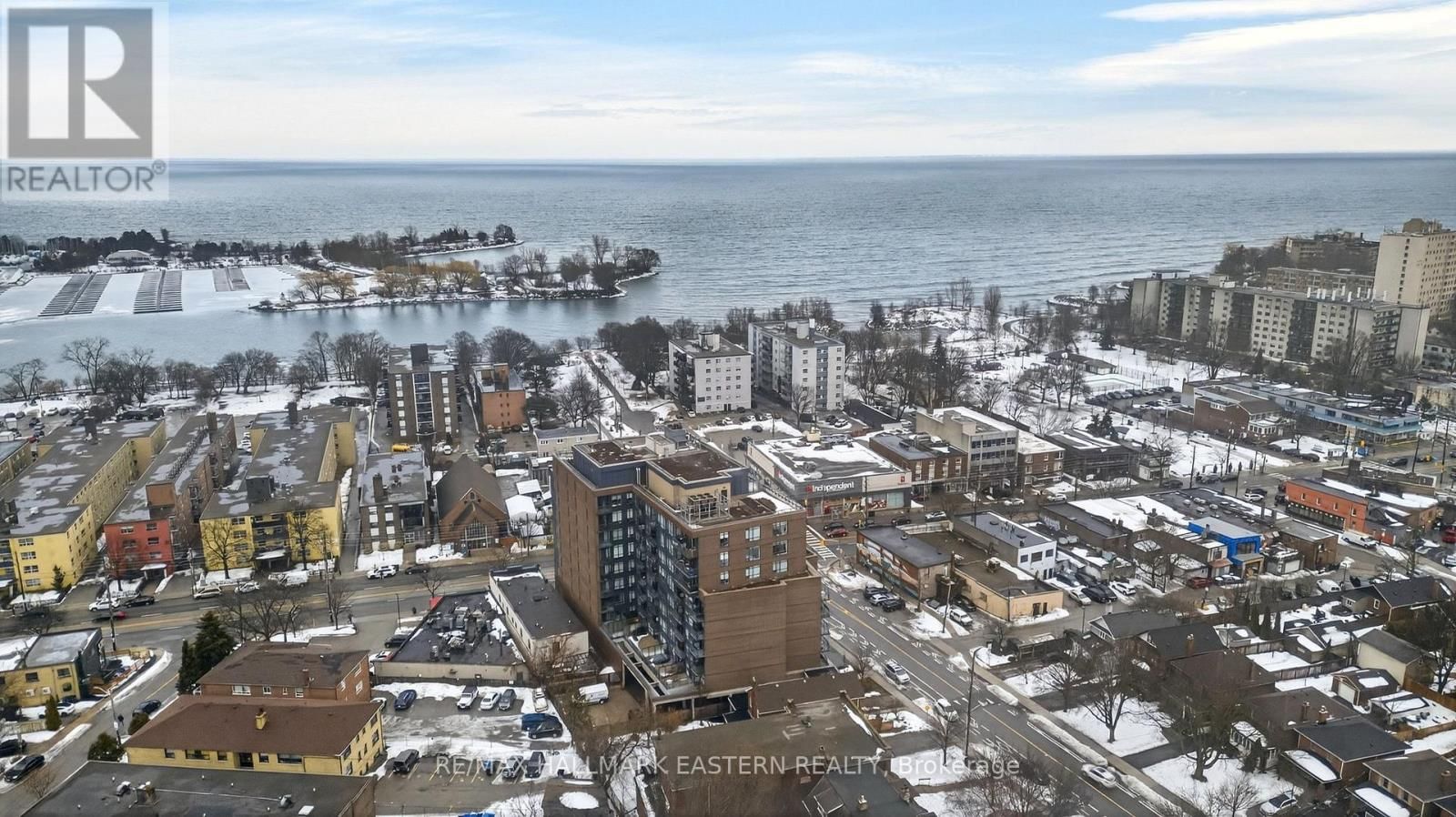 Th3 - 11 SUPERIOR AVENUE Image 41