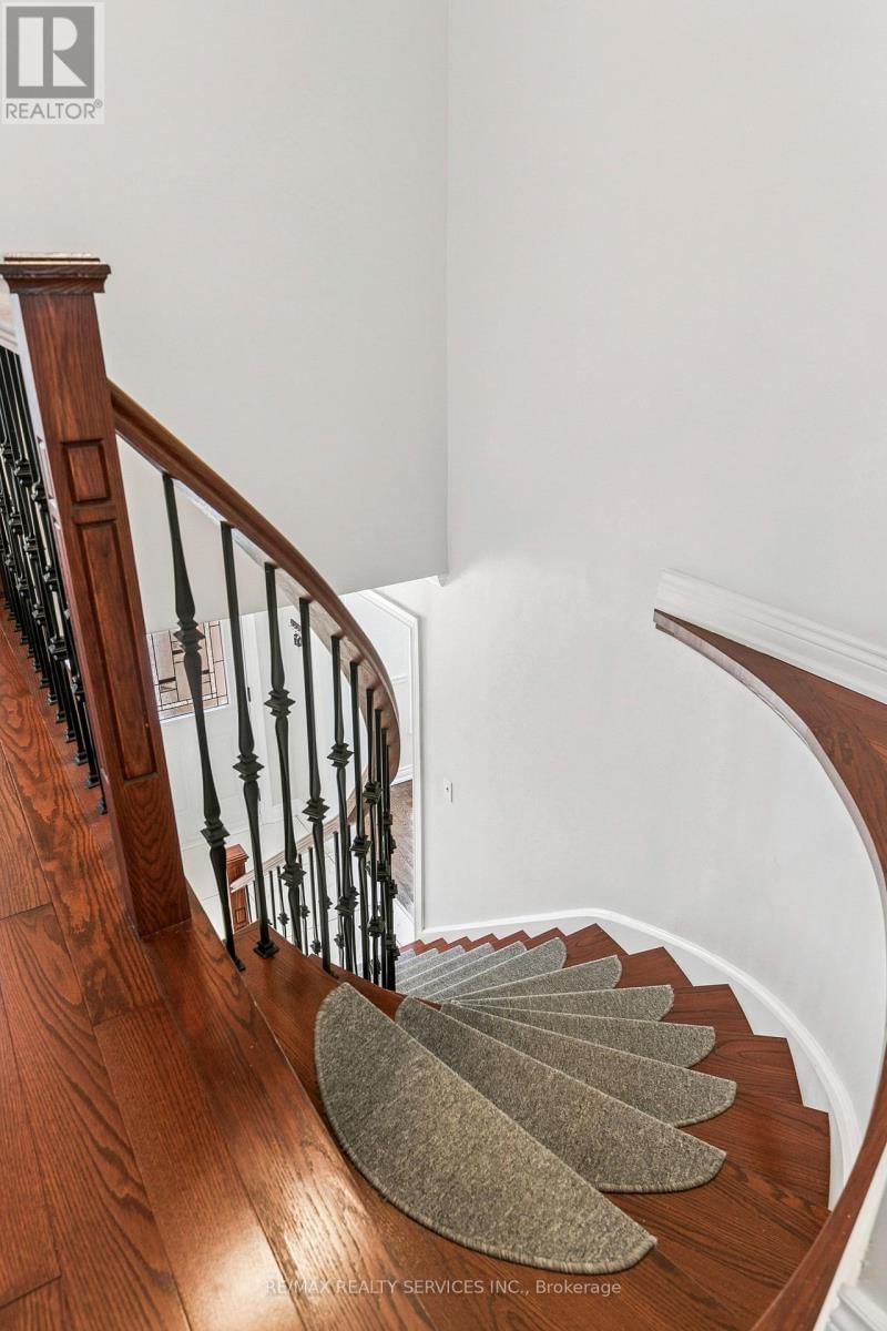 4 BURT DRIVE Image 19