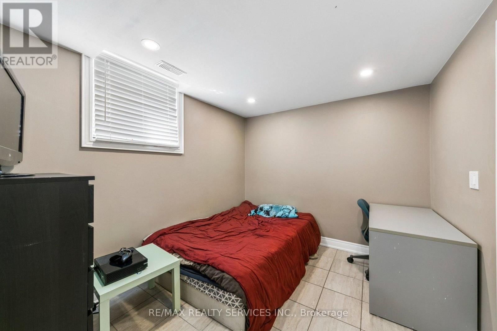 4 BURT DRIVE Image 39