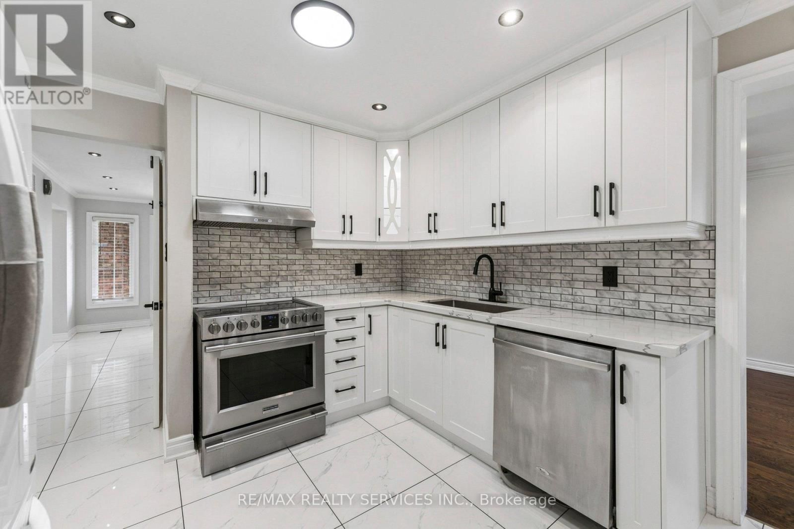 4 BURT DRIVE Image 9