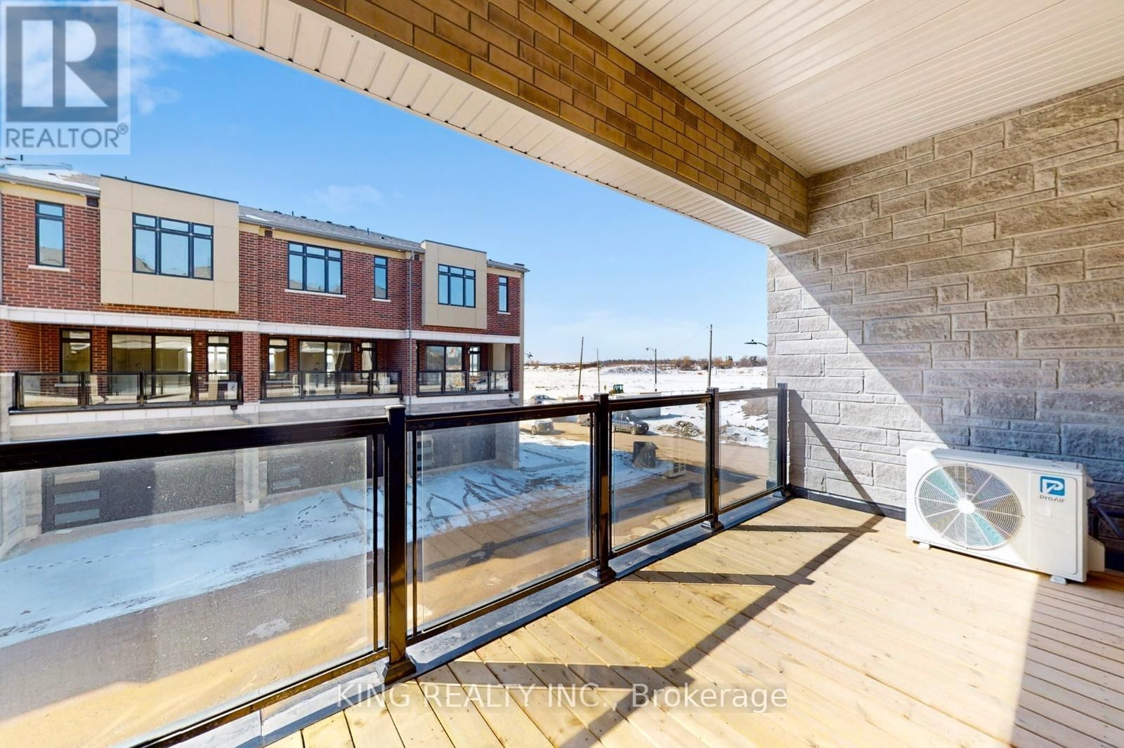 3320 TAHA GARDENS Image 9