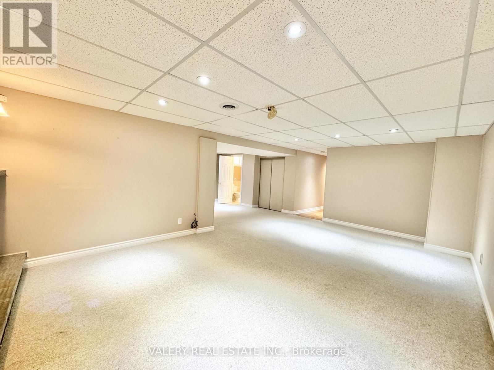 Main - 2949 OLDE BASE LINE ROAD Image 13